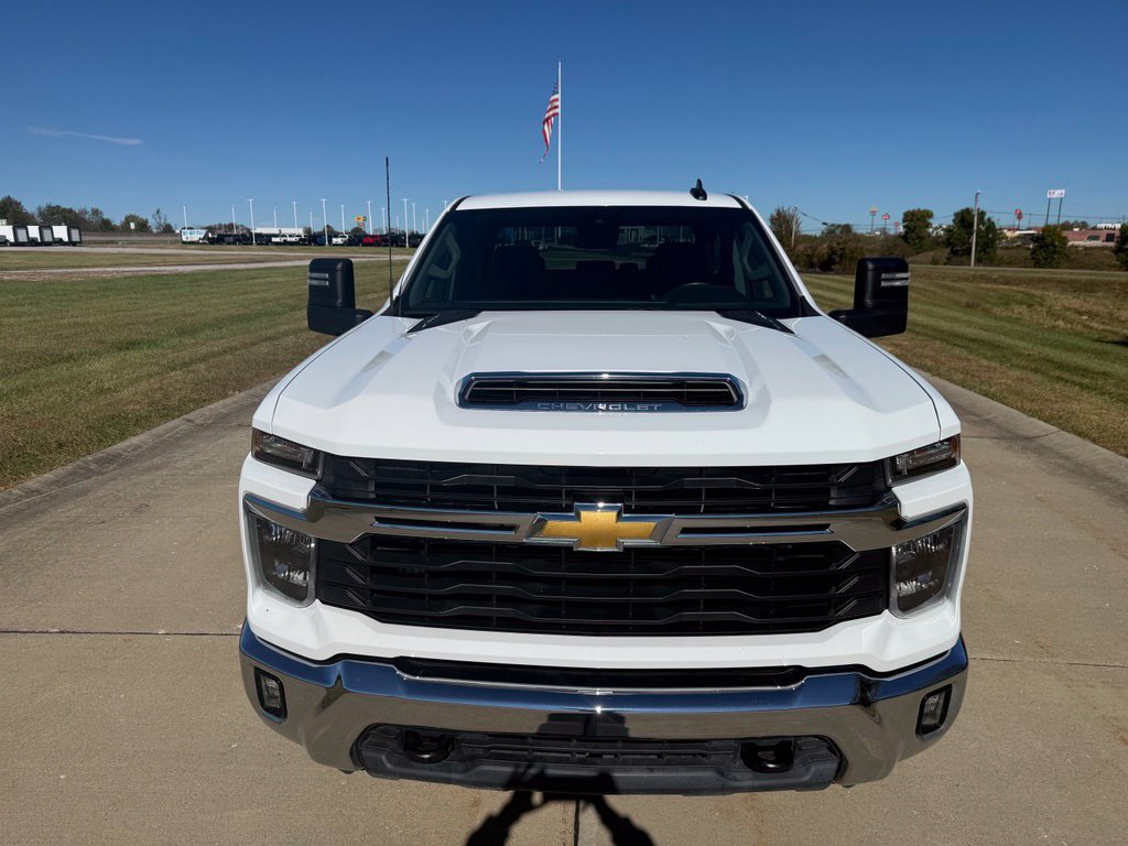 Used 2026 Chevrolet Silverado 2500 LT AWD/4WD image 12