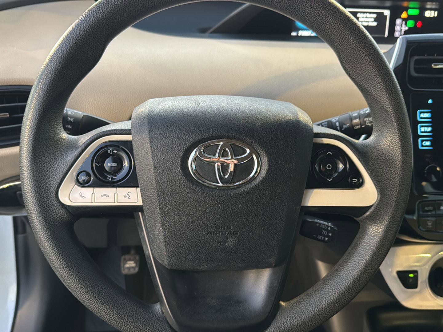 Used 2016 Toyota Prius Two image 17