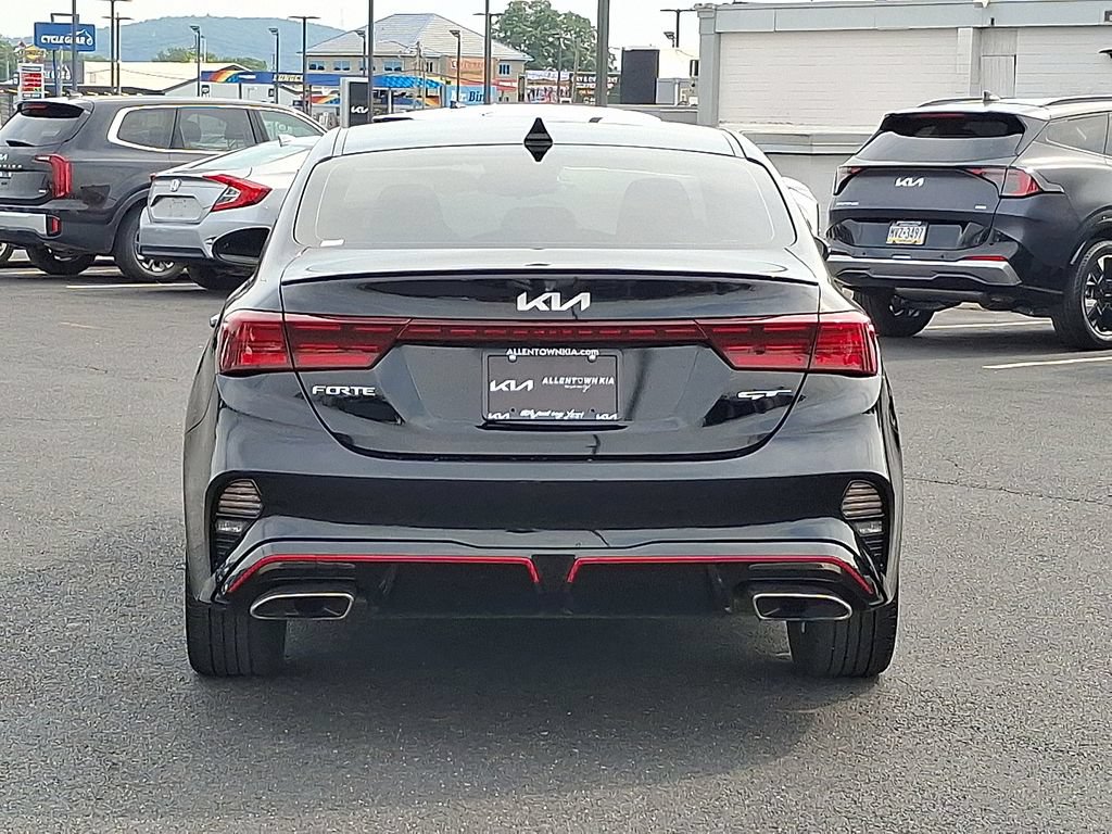 Used 2024 Kia Forte GT FWD image 5