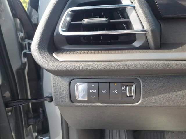 New 2026 Chevrolet Traverse LT w/ Driver Confidence Package image 11