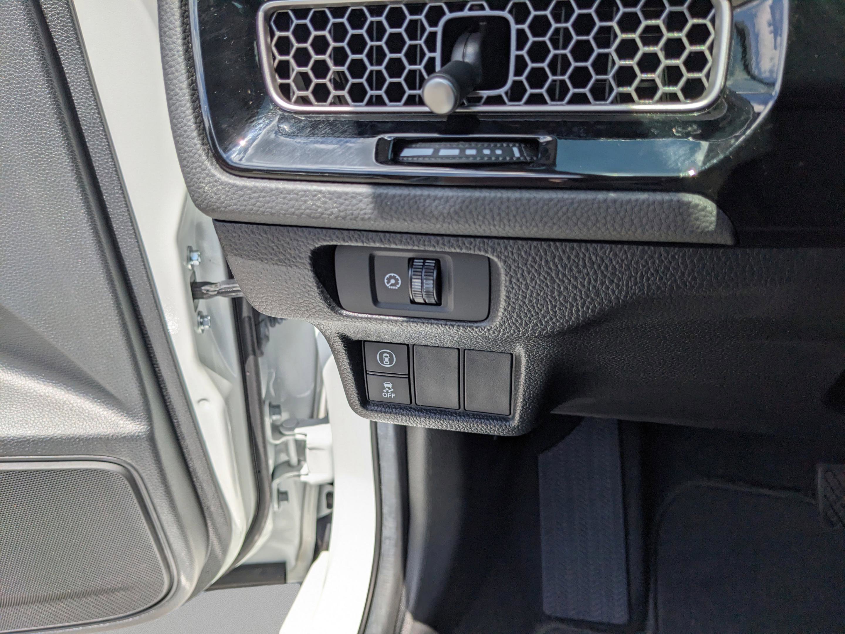 Used 2024 Honda Civic EX-L image 32