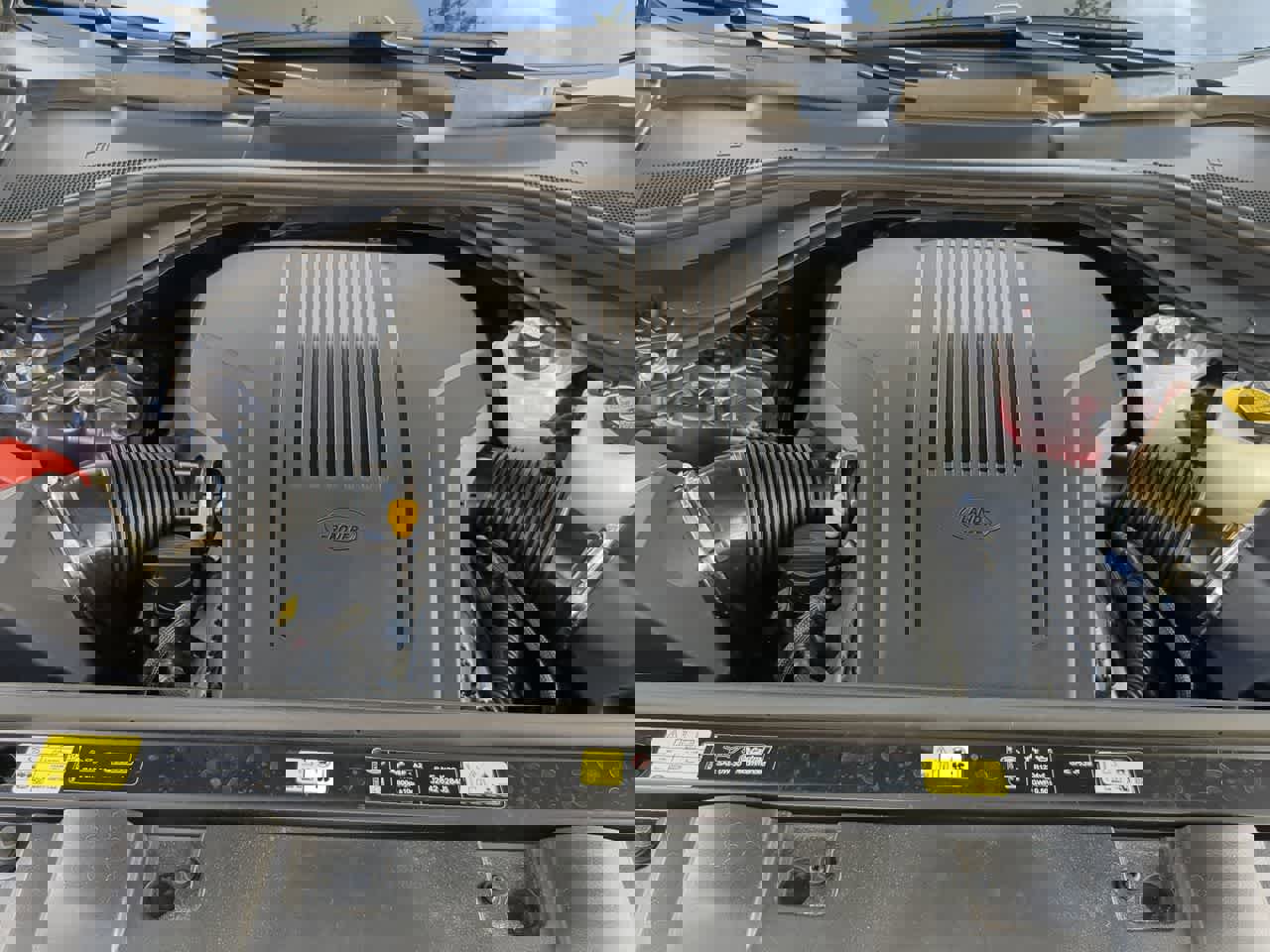 Used 2025 Land Rover Range Rover Sport Dynamic SE image 15