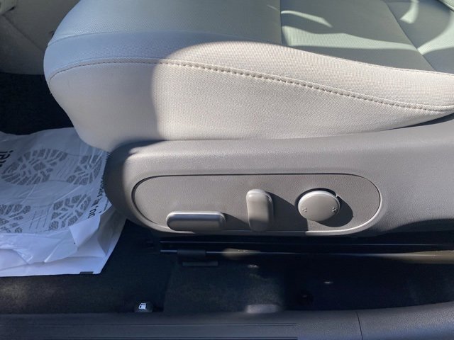 Used 2025 Hyundai Kona SEL image 16