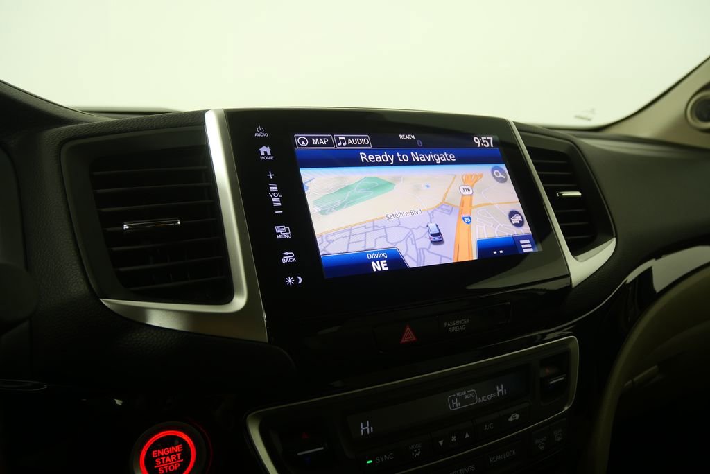 Used 2017 Honda Pilot Touring image 26