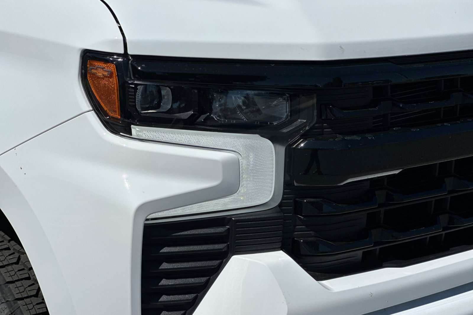 New 2026 Chevrolet Silverado 1500 RST w/ Redline Edition AWD/4WD image 28