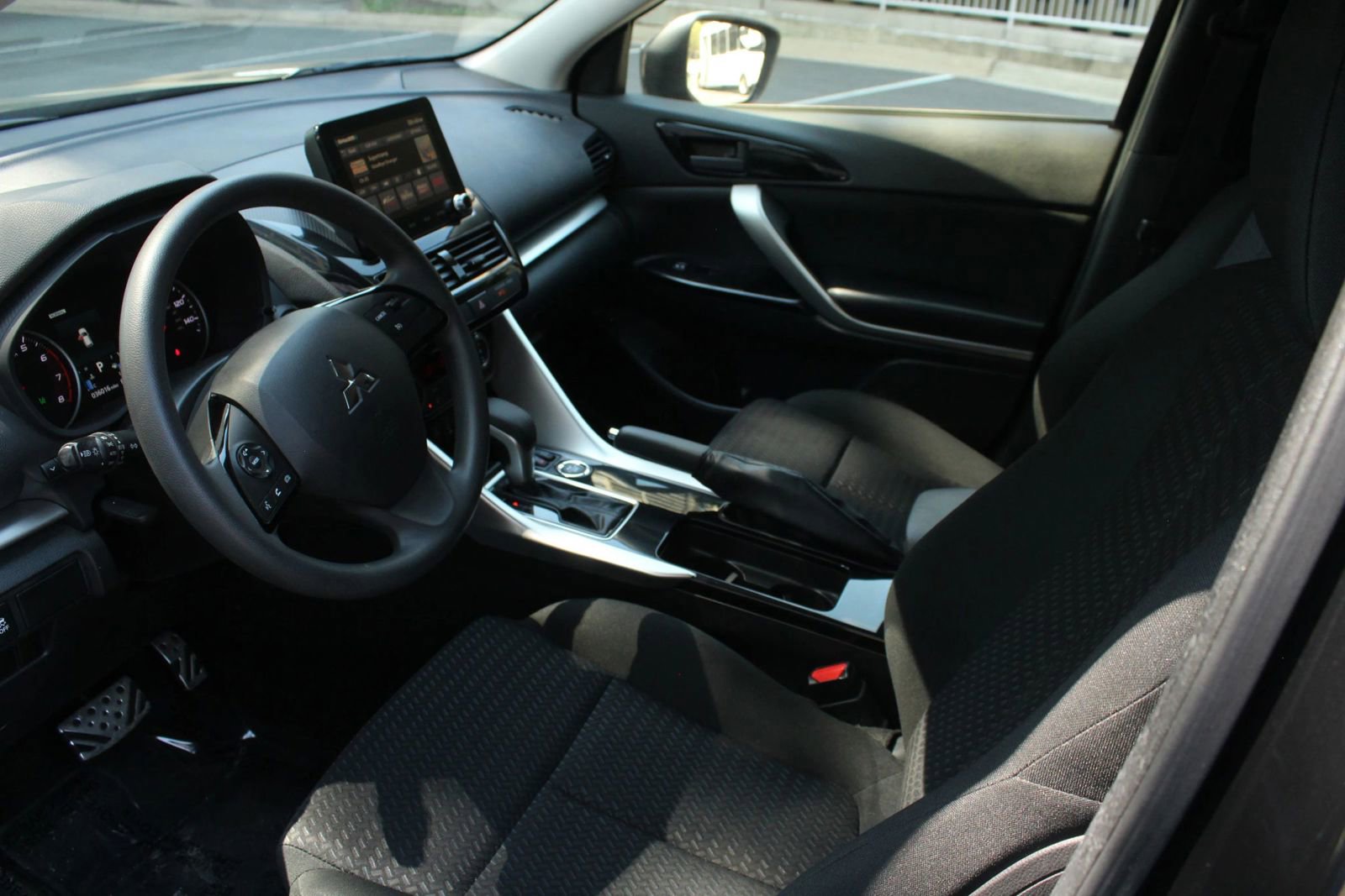 Used 2022 Mitsubishi Eclipse Cross LE AWD/4WD image 13