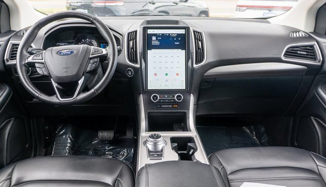 Used 2024 Ford Edge SEL AWD/4WD image 14