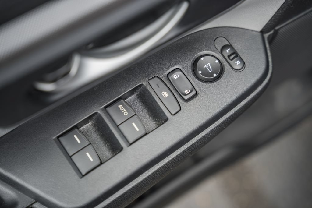 Used 2019 Honda CR-V LX image 31