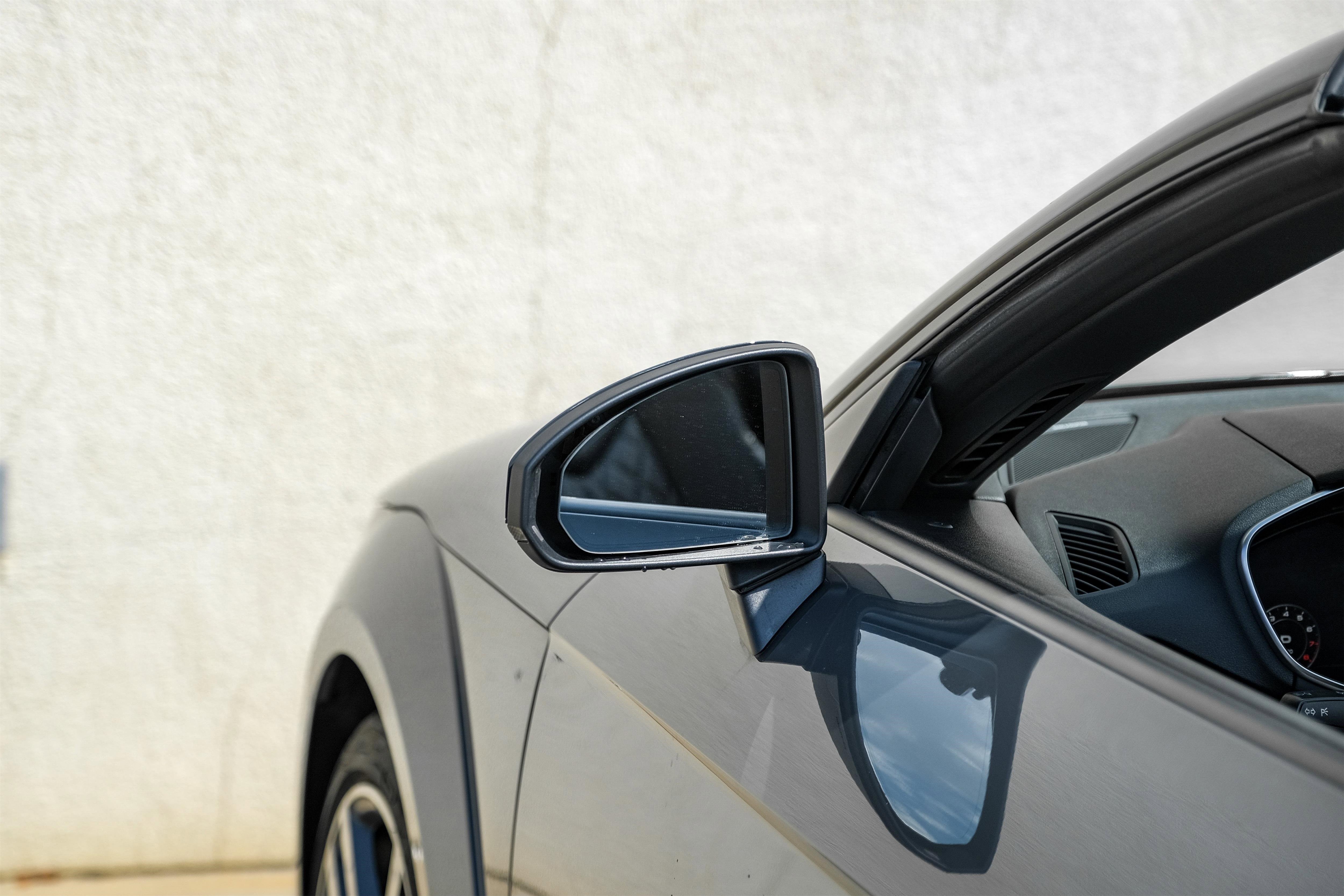 Used 2017 Audi TT 2.0T w/ Technology Package image 37