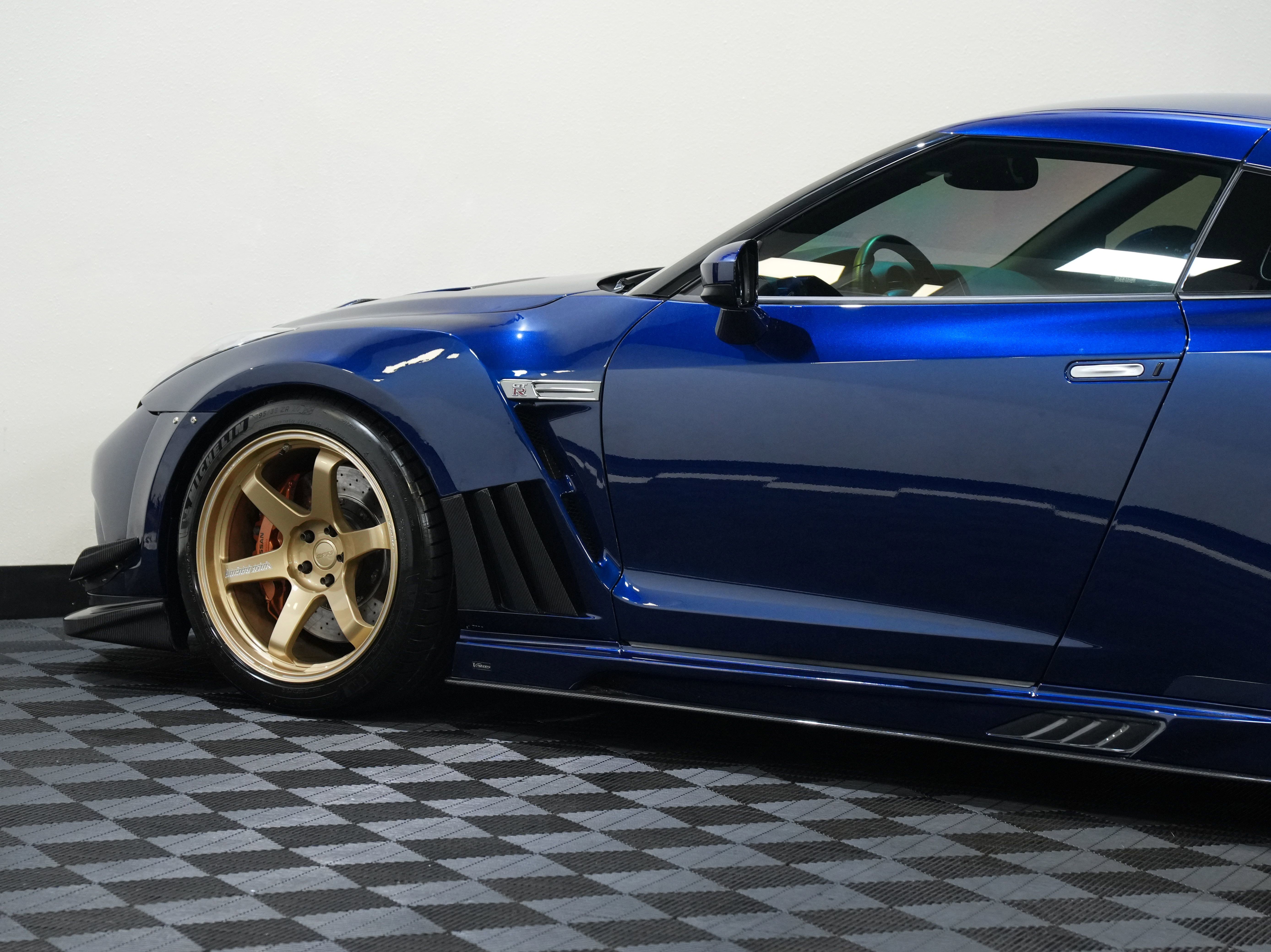 Used 2014 Nissan GT-R Premium AWD/4WD image 21