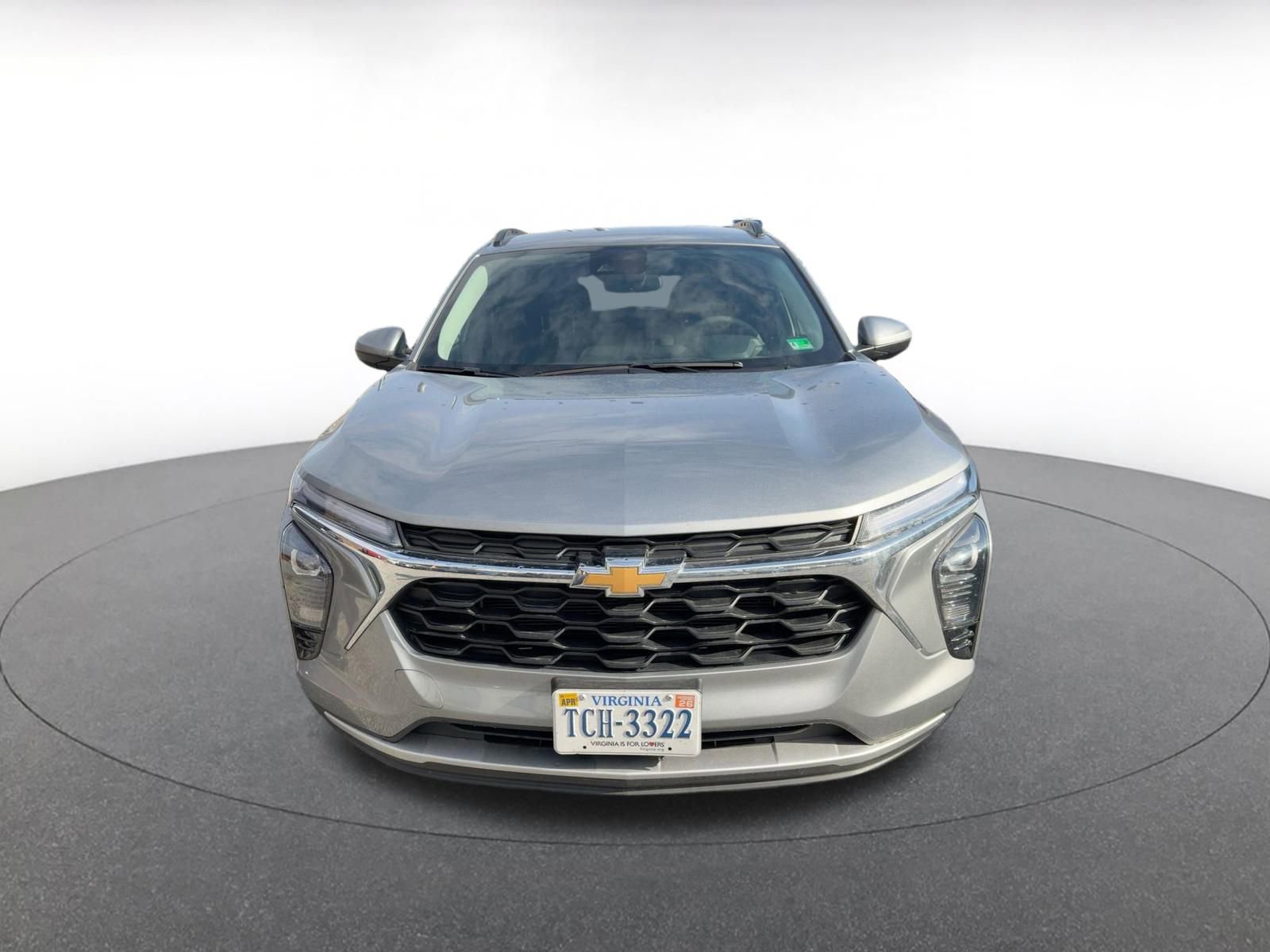 Used 2025 Chevrolet Trax LT image 3