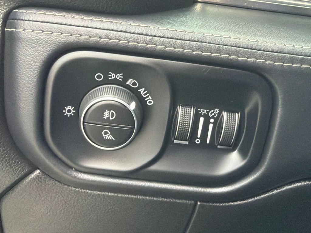 Used 2019 RAM 3500 Limited AWD/4WD image 29