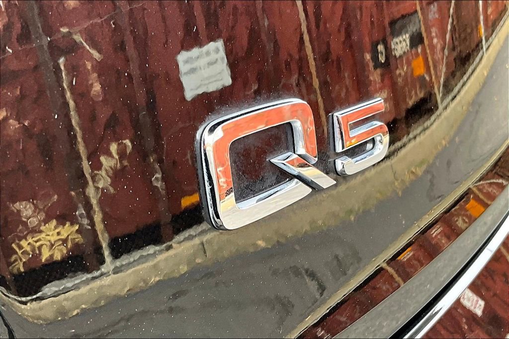 Used 2025 Audi Q5 2.0T Premium Plus w/ Premium Plus Package image 24