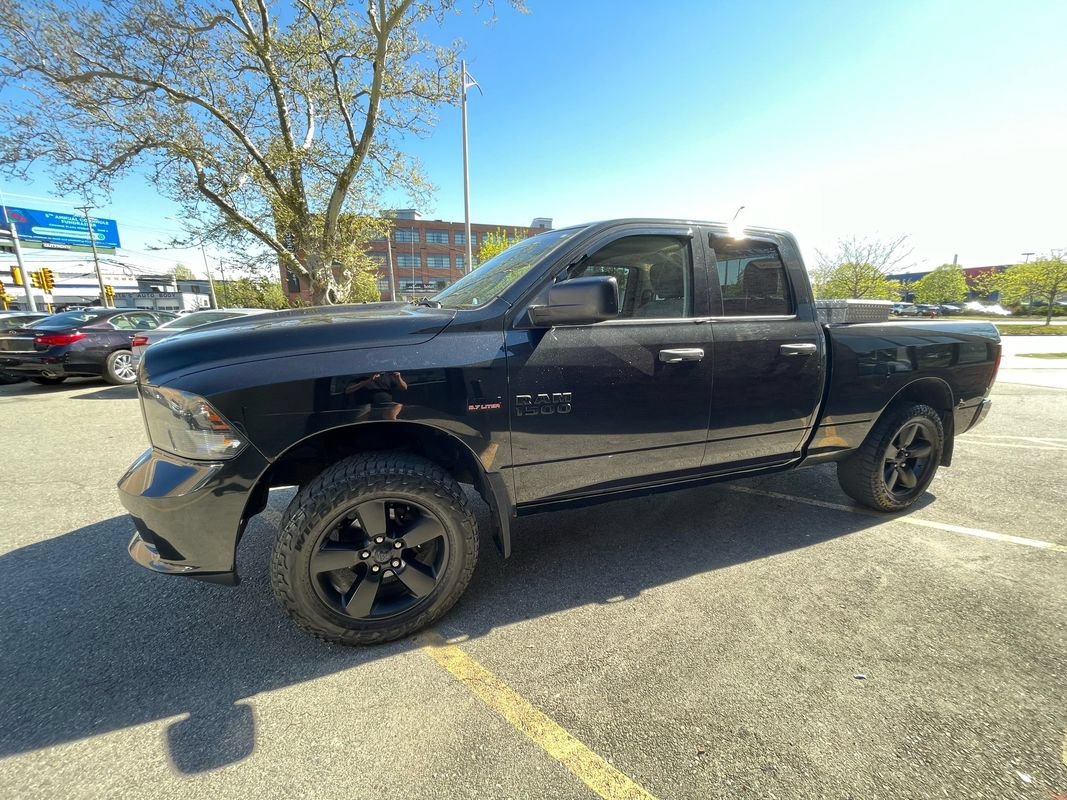 Used 2016 RAM 1500 Express w/ Black Ram 1500 Express Group AWD/4WD image 7