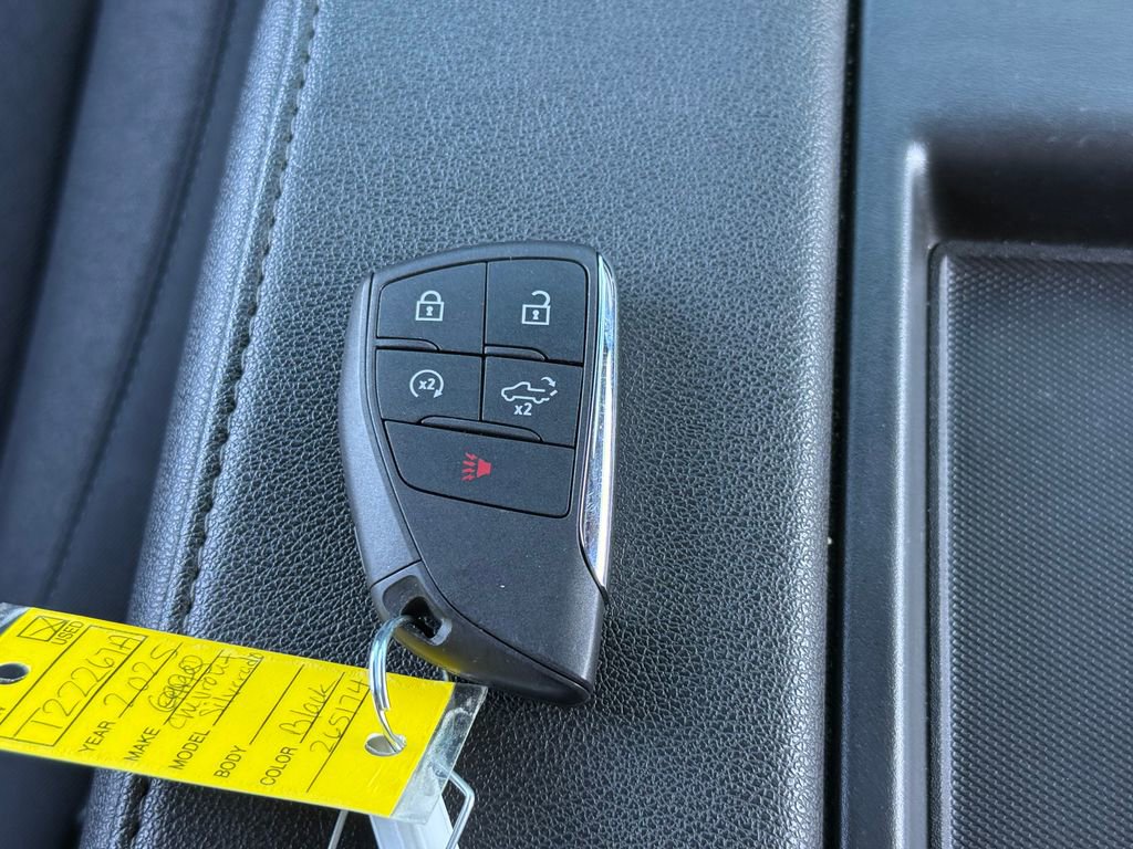 Used 2025 Chevrolet Silverado 1500 LT image 36
