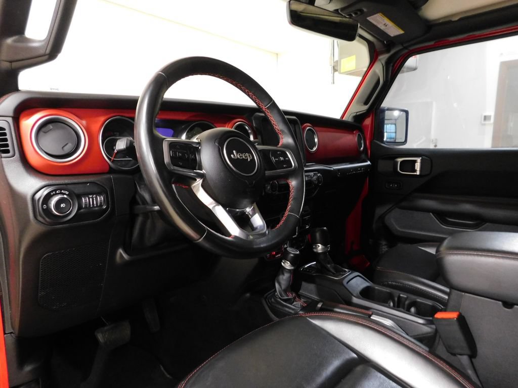 Used 2021 Jeep Wrangler Unlimited Rubicon w/ Dual Top Group AWD/4WD image 30