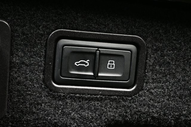 Used 2019 Audi A8 L 3.0T w/ Executive Package image 29