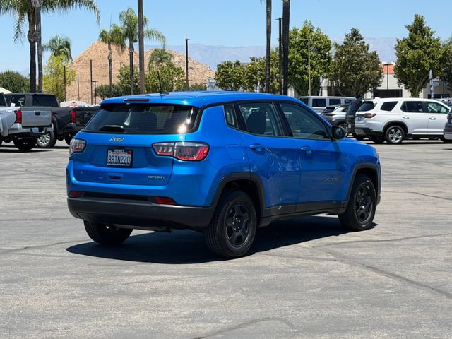 Used 2020 Jeep Compass Sport w/ Tech Group FWD image 5