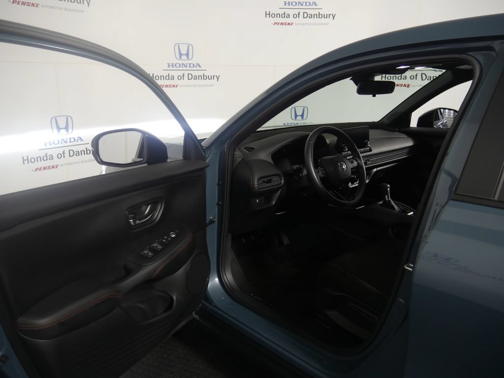 Used 2024 Honda HR-V Sport image 11