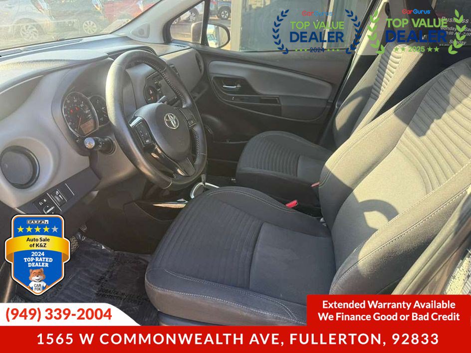 Used 2017 Toyota Yaris SE w/ Carpet Mat Package FWD image 15