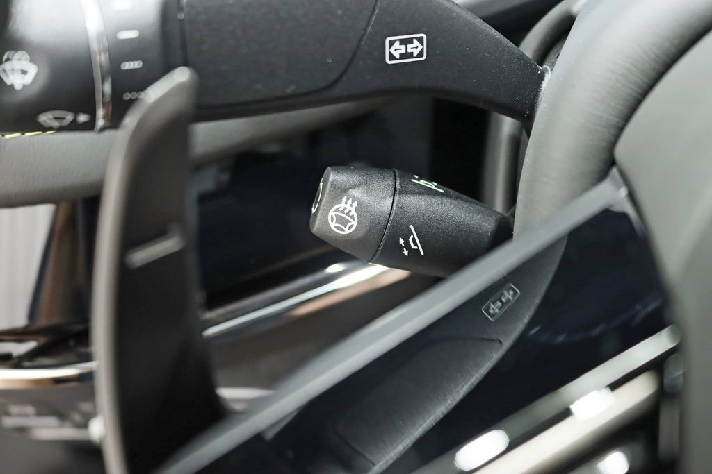 Used 2025 Aston Martin DBX 707 AWD/4WD image 26