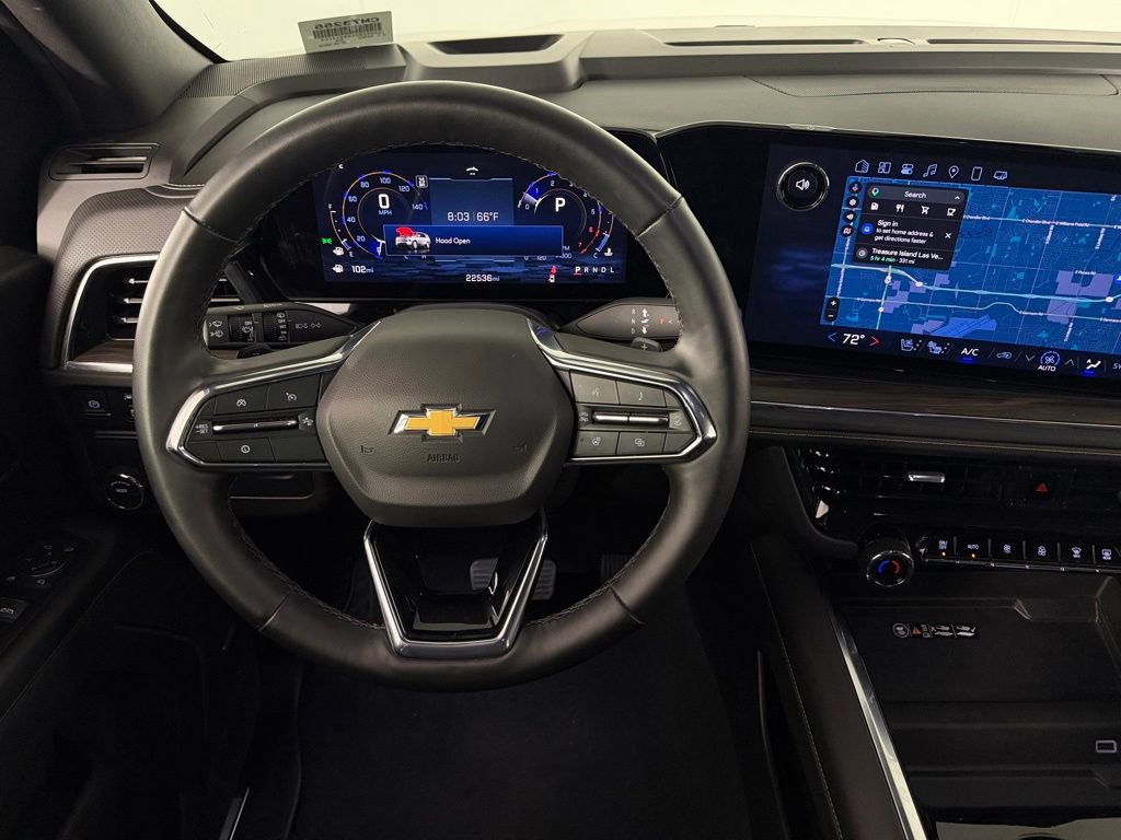 Used 2025 Chevrolet Suburban Premier RWD image 12