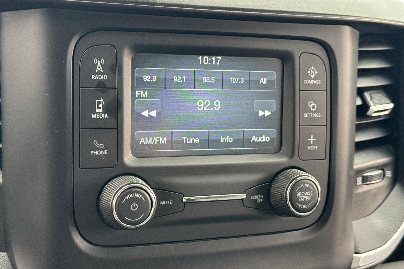 Used 2019 RAM 3500 Big Horn AWD/4WD image 21