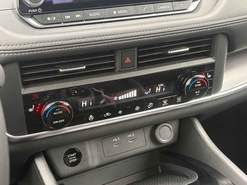 Used 2026 Nissan Rogue SV w/ SV Premium Package image 26