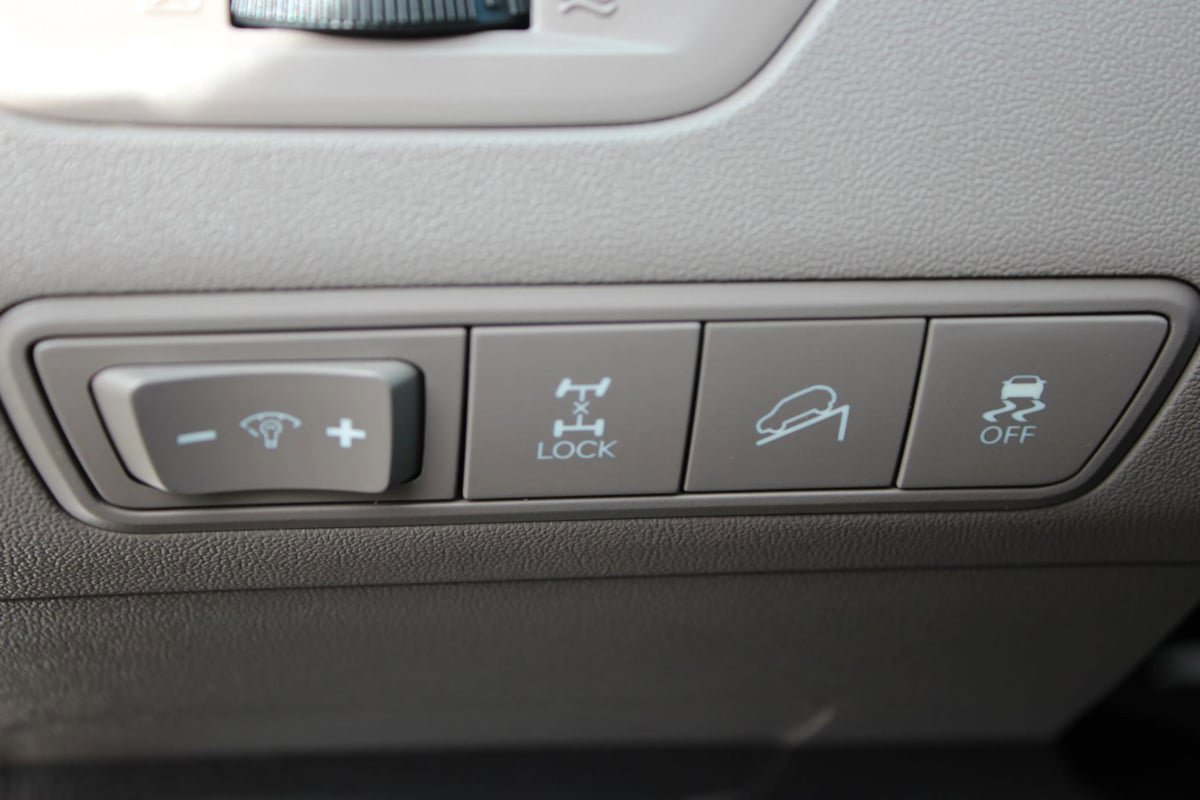 Used 2013 Hyundai Tucson Limited w/ Premium Pkg AWD/4WD image 11
