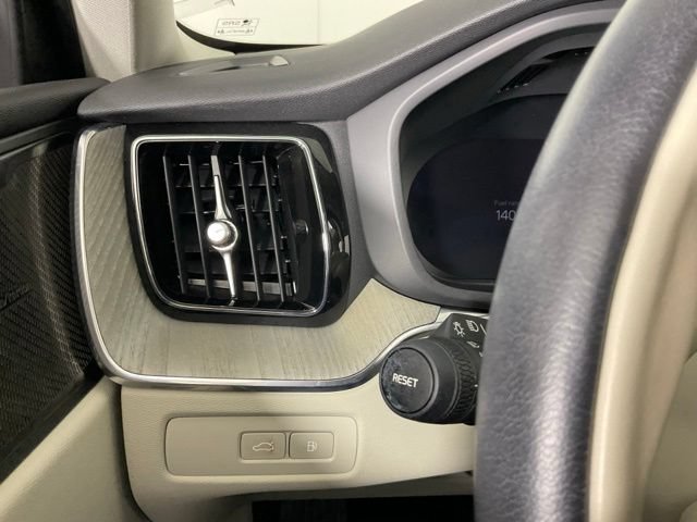 Used 2024 Volvo XC60 T8 Plus w/ Protection Package Premier AWD/4WD image 26