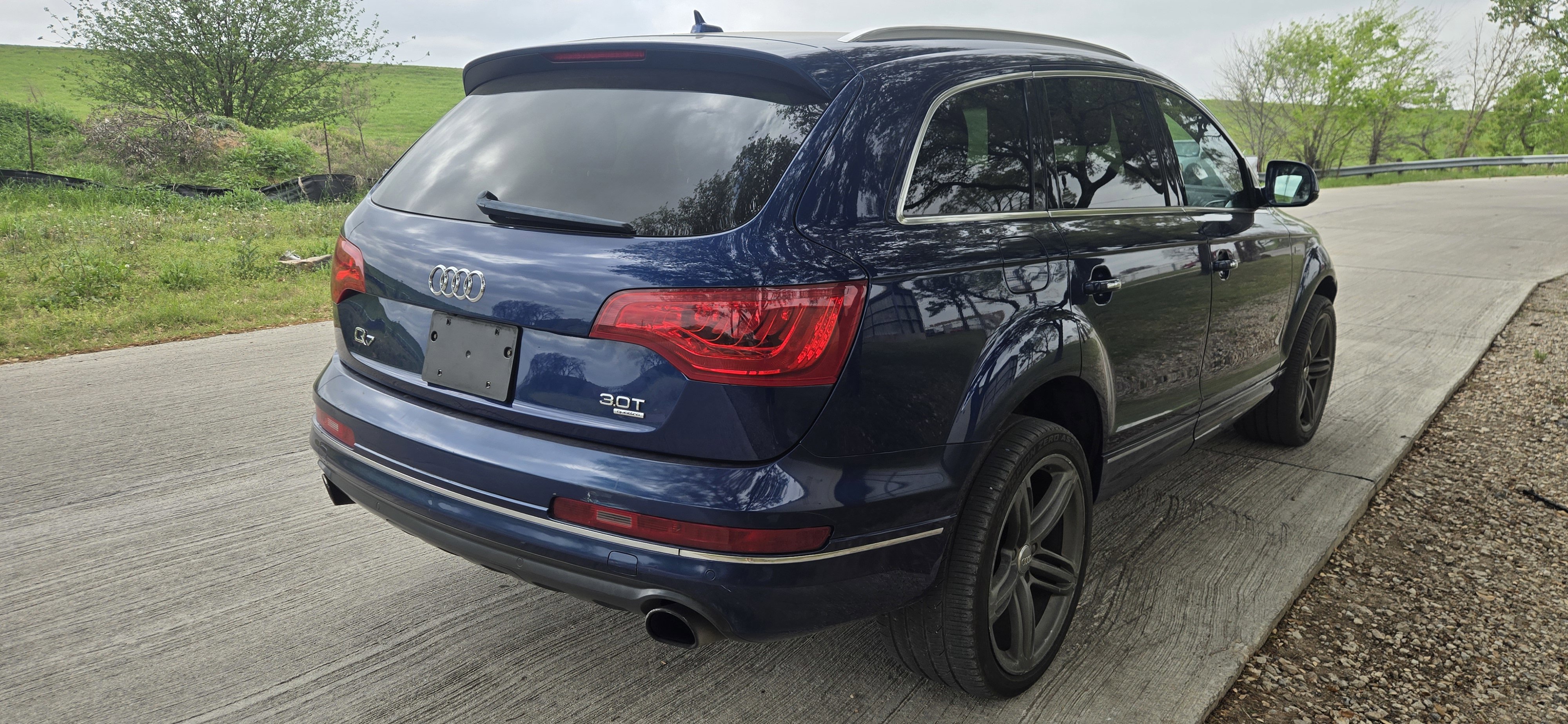 Used 2015 Audi Q7 3.0T Premium Plus w/ Premium Plus Package AWD/4WD image 8