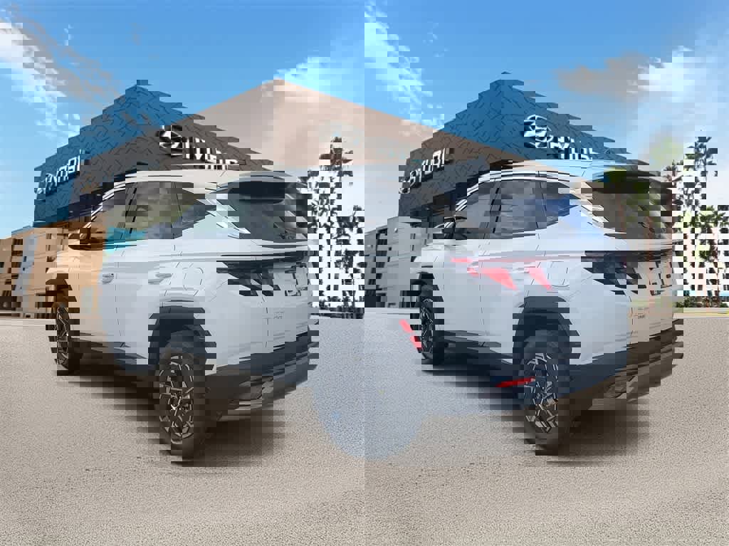 New 2026 Hyundai Tucson Blue SE image 2