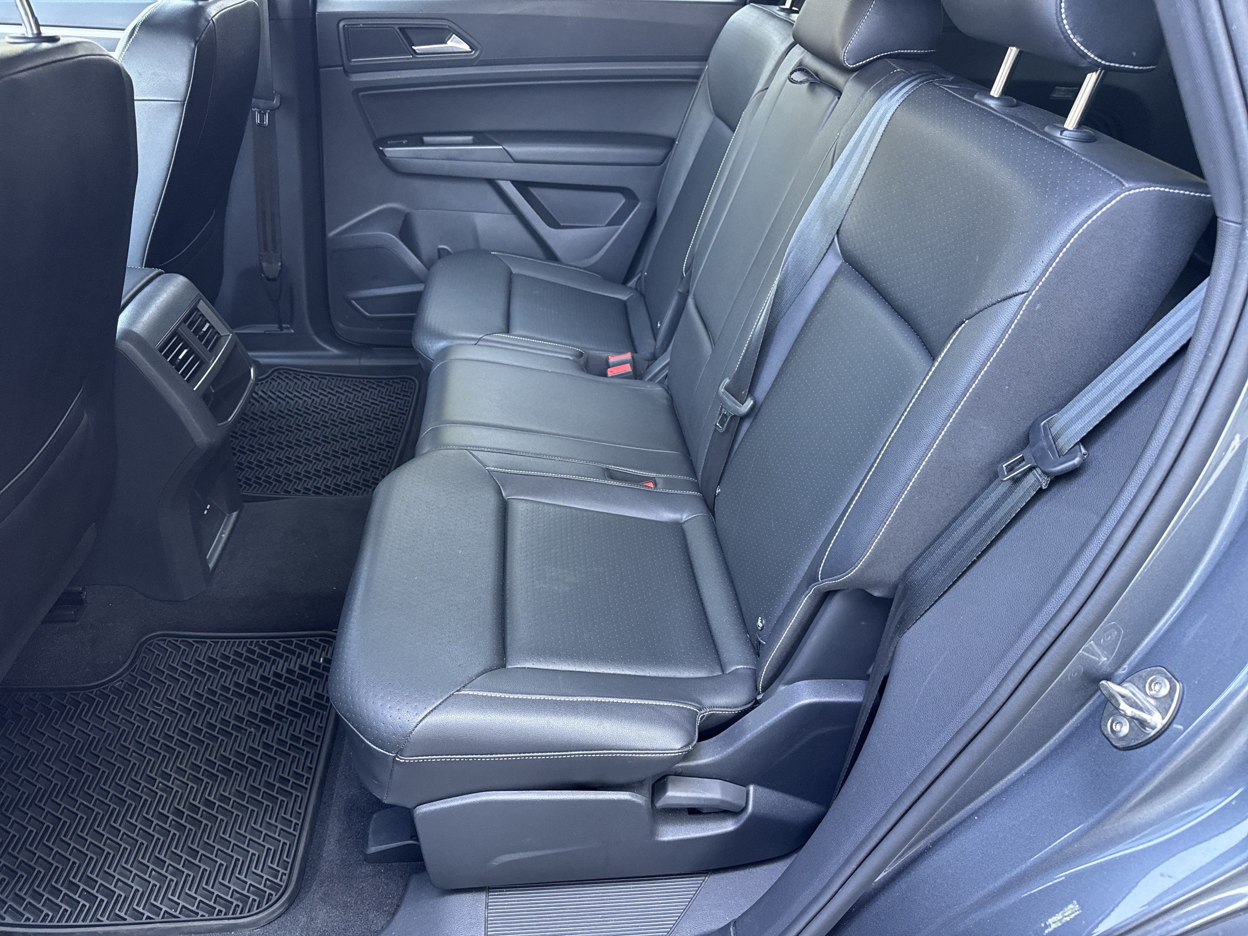 Used 2020 Volkswagen Atlas Cross Sport SEL AWD/4WD image 22