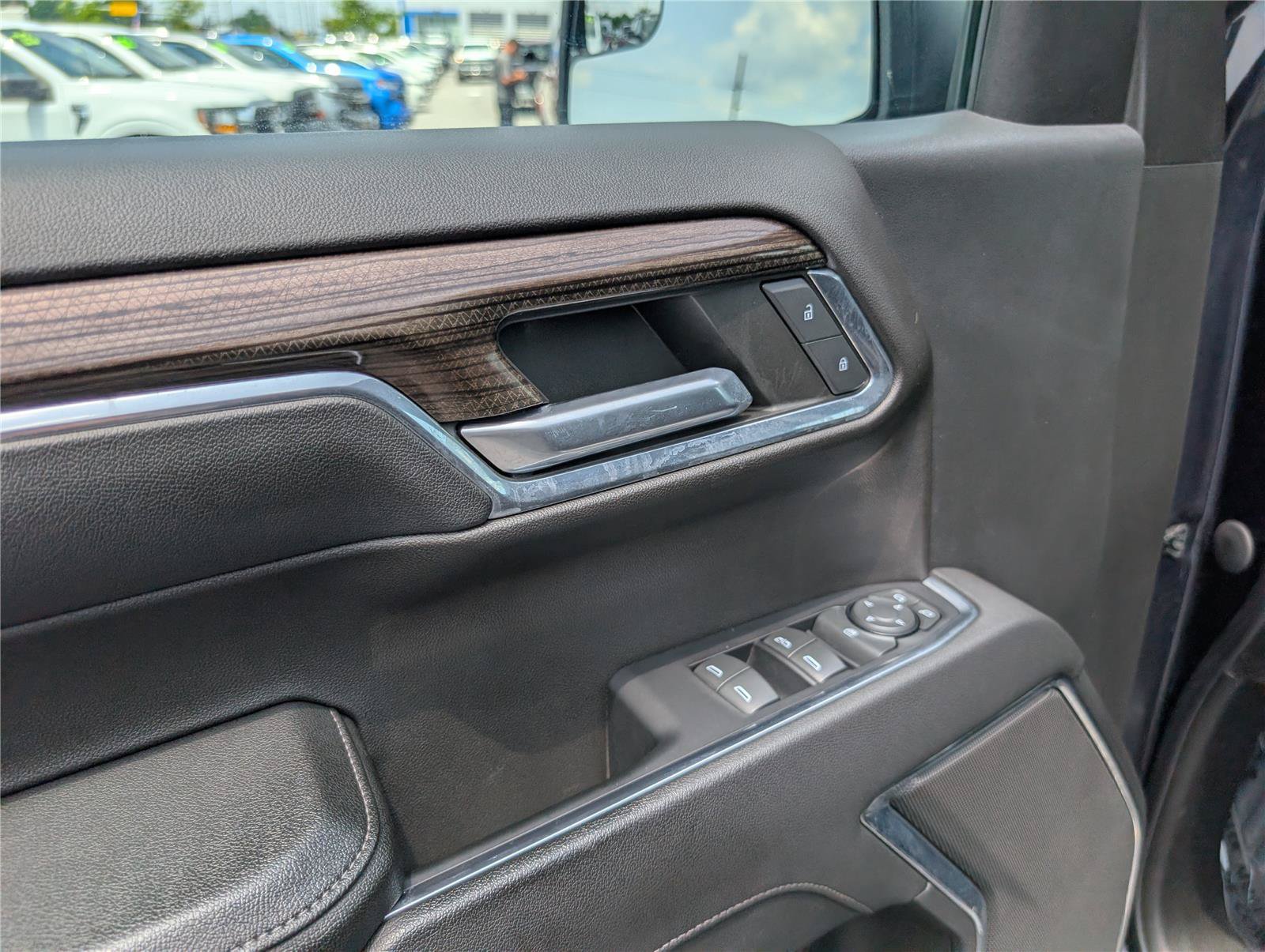 Used 2023 Chevrolet Silverado 1500 RST w/ Z71 Off-Road Package AWD/4WD image 20