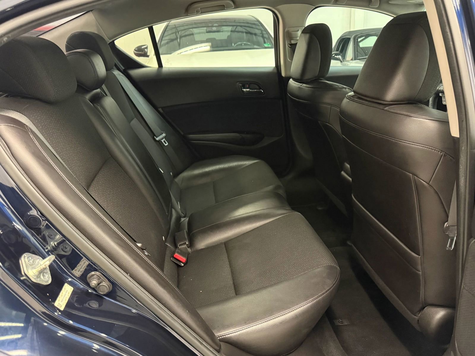 Used 2013 Acura ILX FWD image 21