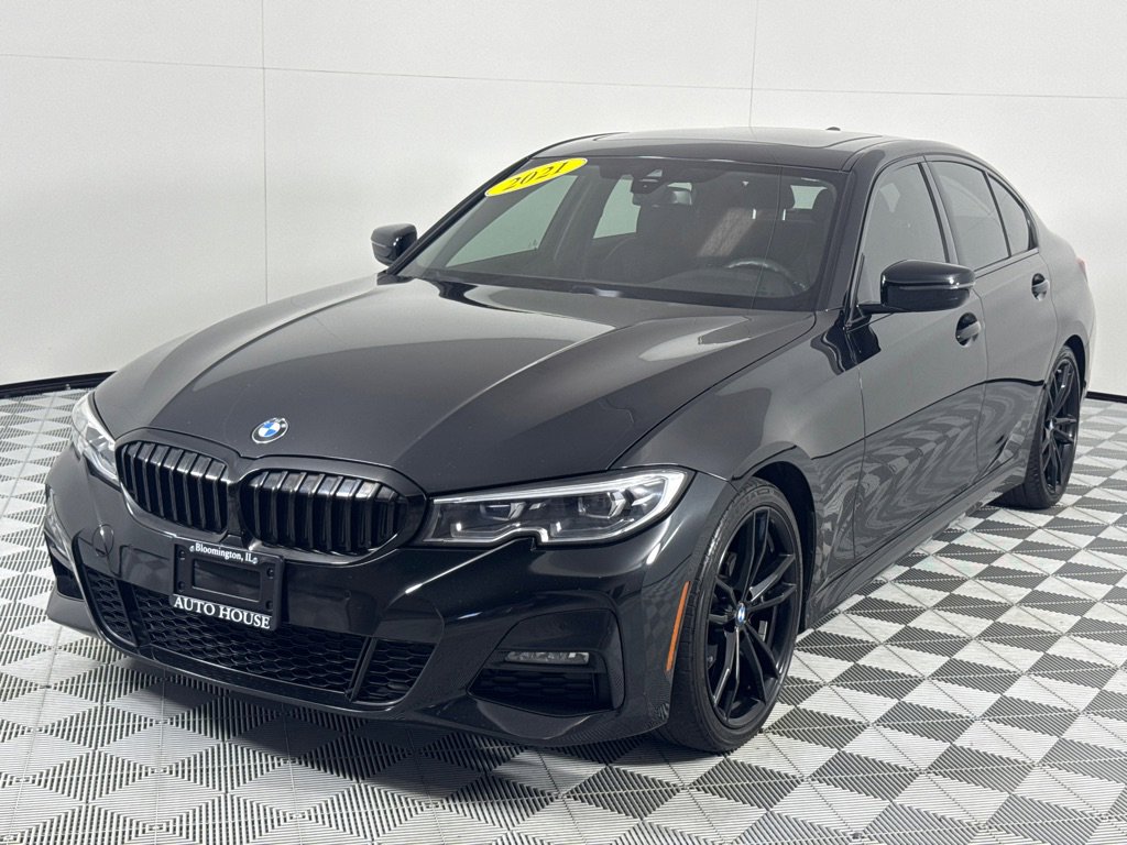 Used 2021 BMW 330i Sedan w/ M Sport Package image 11