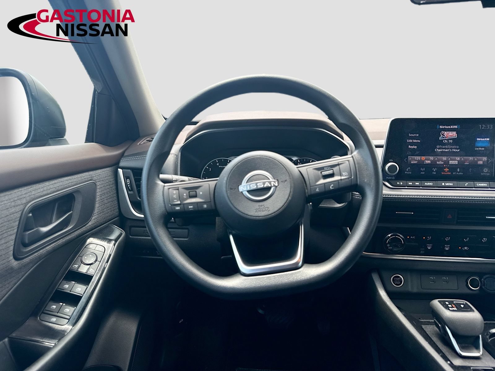 Used 2023 Nissan Rogue S FWD image 29