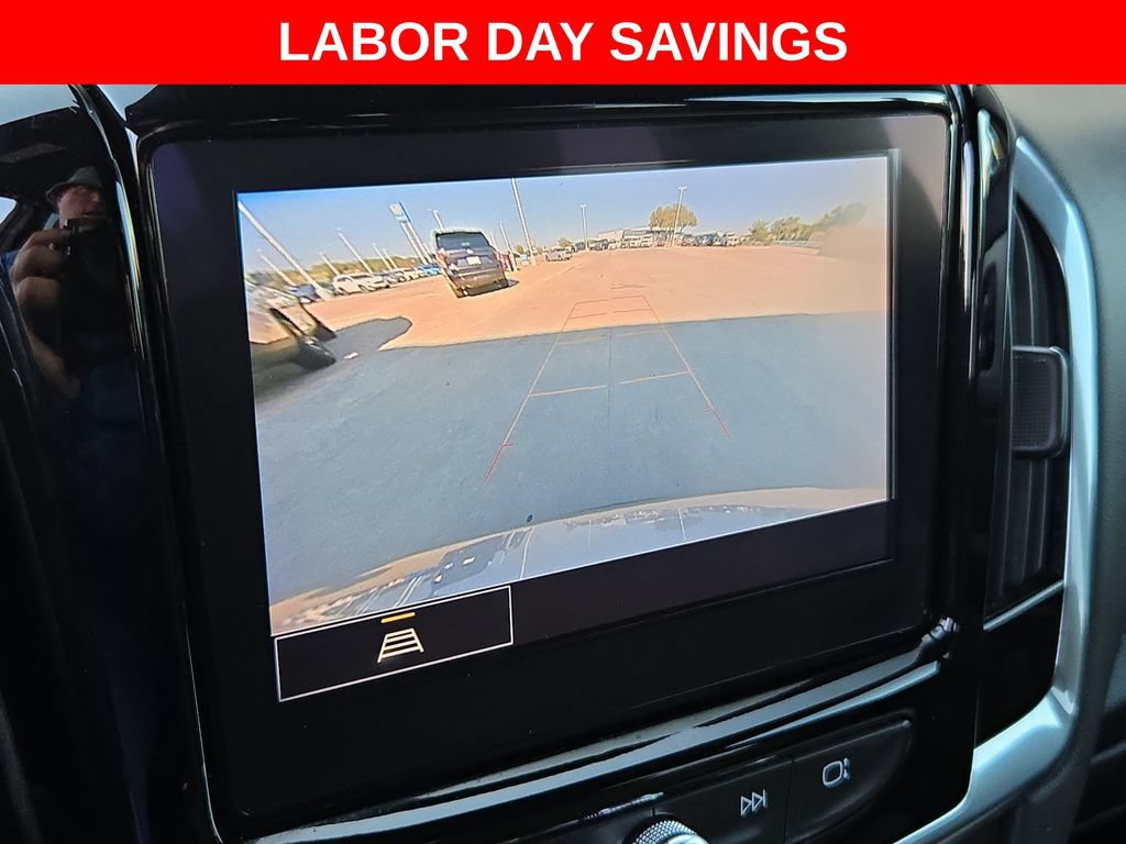Used 2023 Chevrolet Traverse LT AWD/4WD image 33