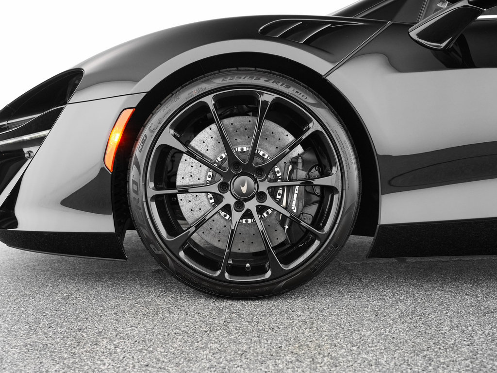 New 2026 McLaren Artura RWD image 15