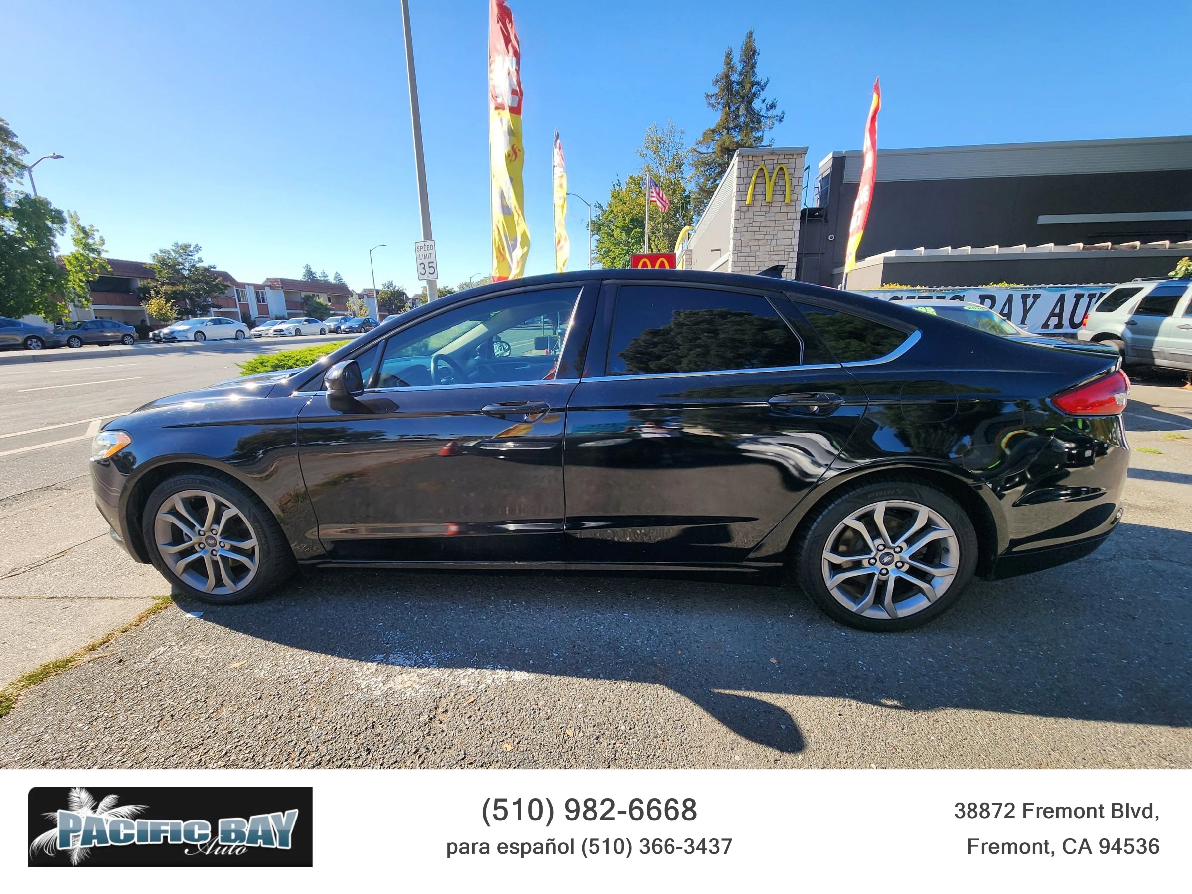 Used 2017 Ford Fusion SE w/ Equipment Group 601A image 4