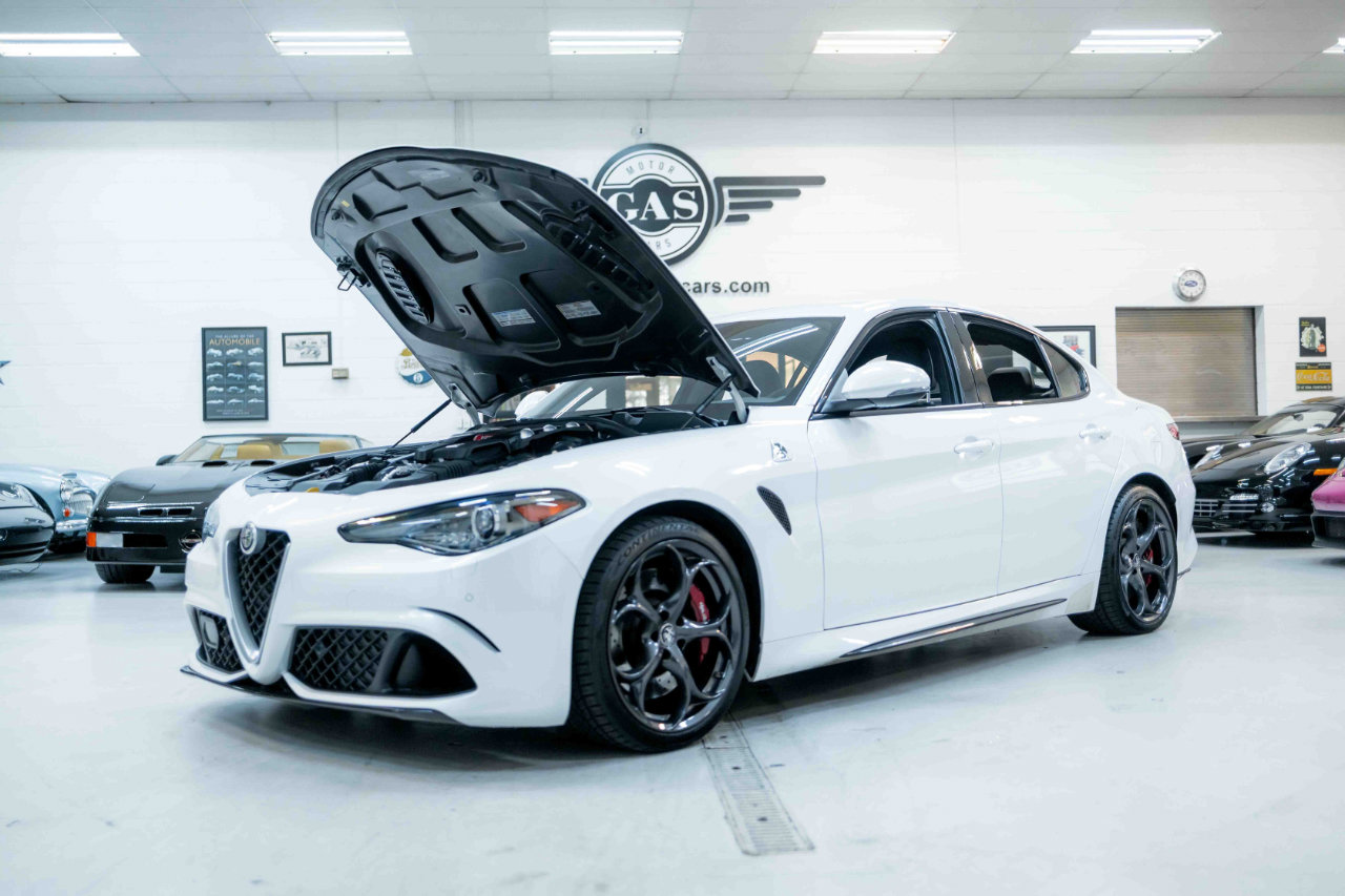 Used 2017 Alfa Romeo Giulia Quadrifoglio image 98