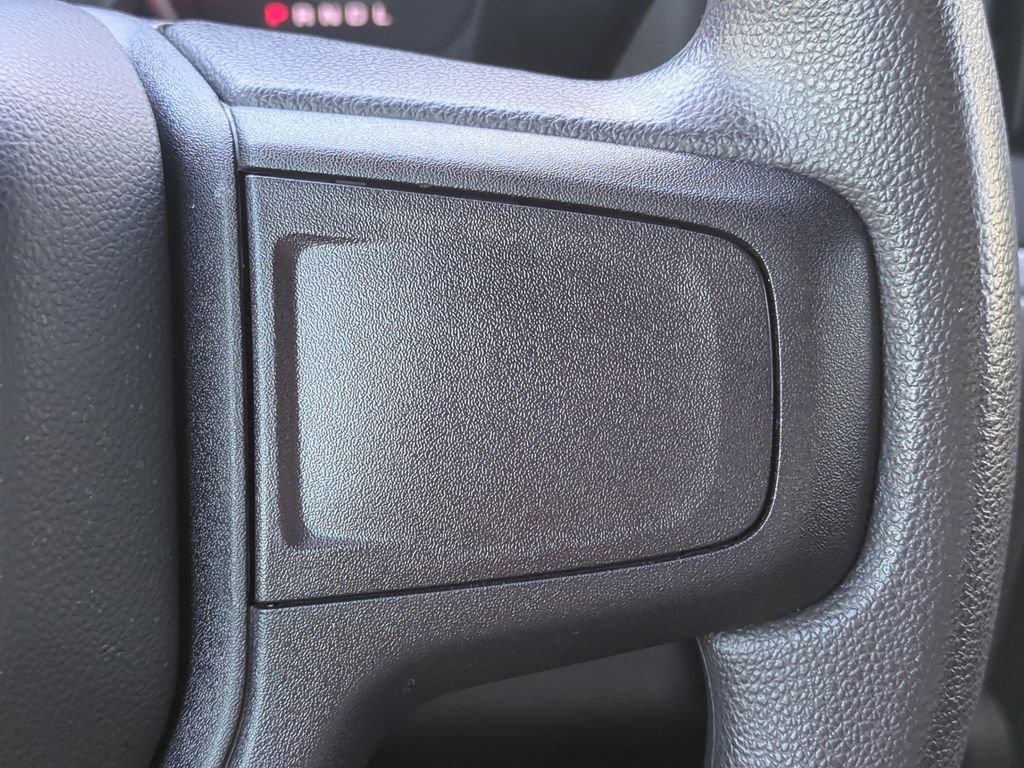 Used 2025 Chevrolet Silverado 1500 Custom image 25