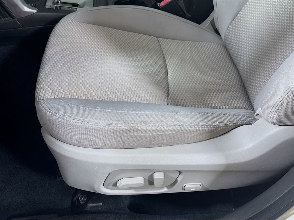 Used 2014 Subaru Forester 2.5i Premium w/ All-Weather Package image 22
