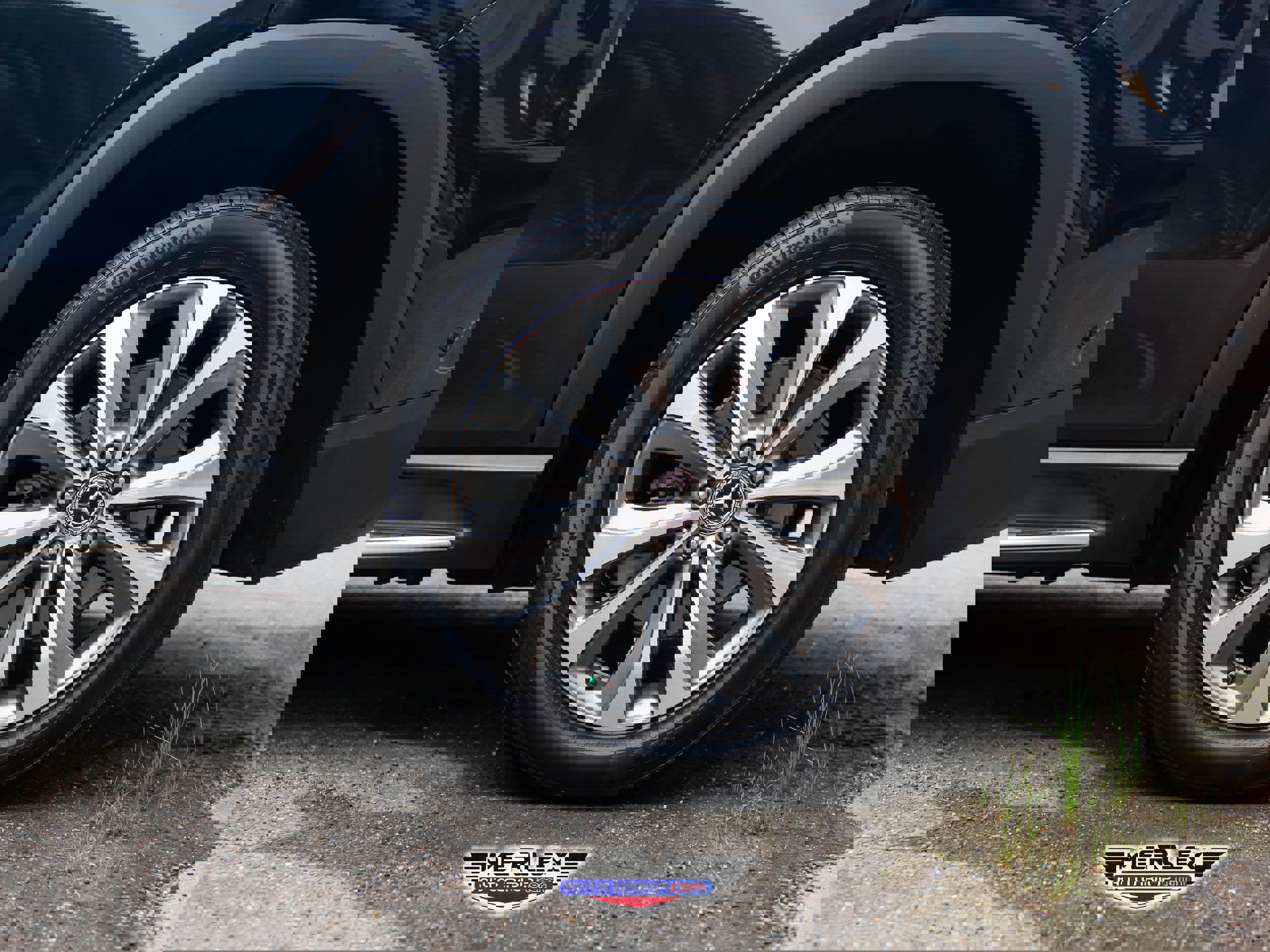 Used 2021 Mercedes-Benz GLE 350 350 4MATIC w/ Premium Package image 12