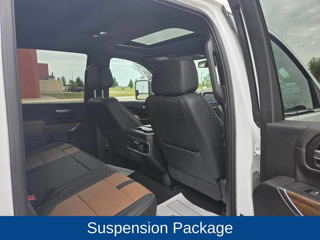Used 2022 Chevrolet Silverado 3500 High Country AWD/4WD image 37