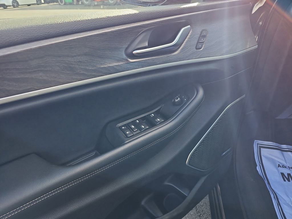 Used 2021 Jeep Grand Cherokee L Limited image 28