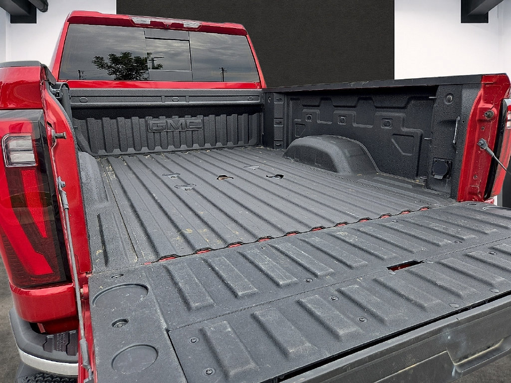 Used 2025 GMC Sierra 2500 SLT w/ SLT Premium Package AWD/4WD image 8