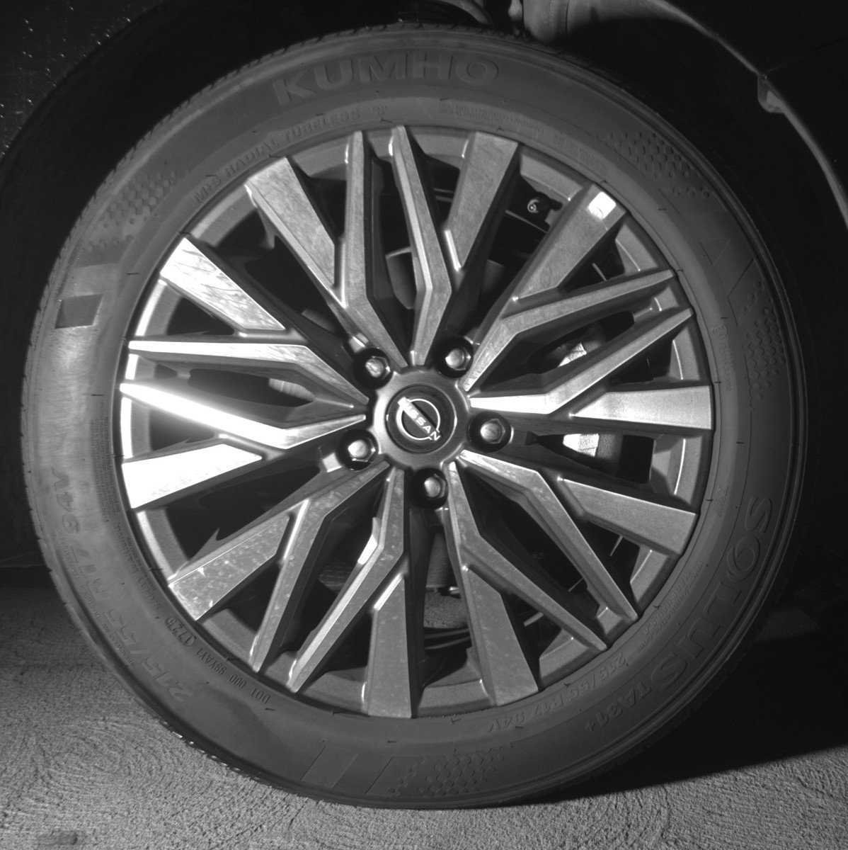 Used 2025 Nissan Altima 2.5 SV FWD image 13
