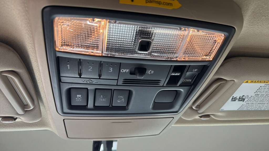 Used 2018 Toyota 4Runner SR5 Premium AWD/4WD image 24