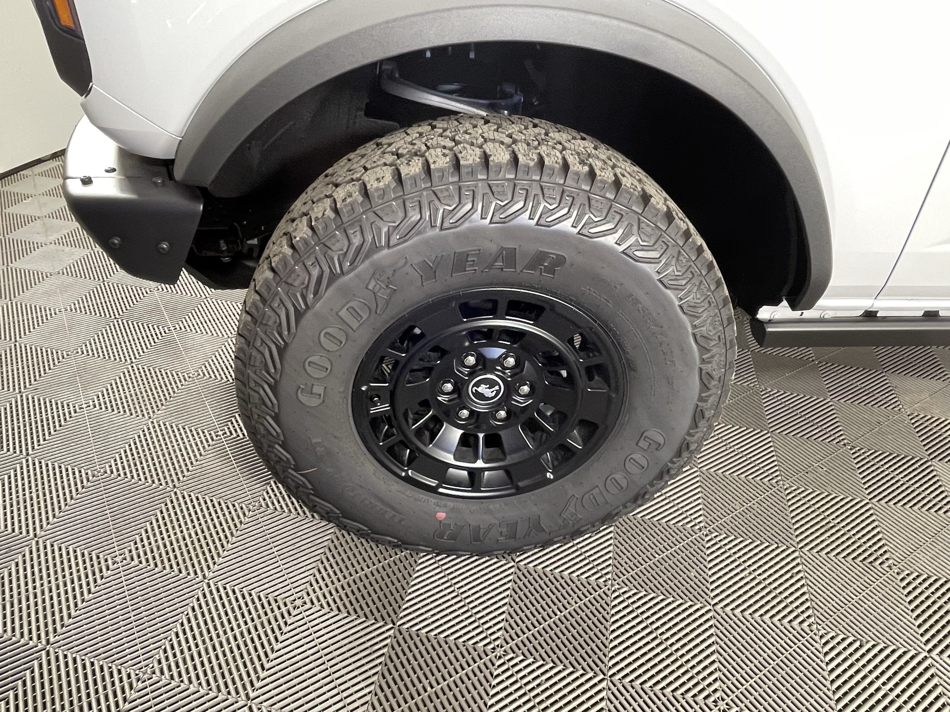 New 2026 Ford Bronco Big Bend w/ Black Diamond Package AWD/4WD image 9